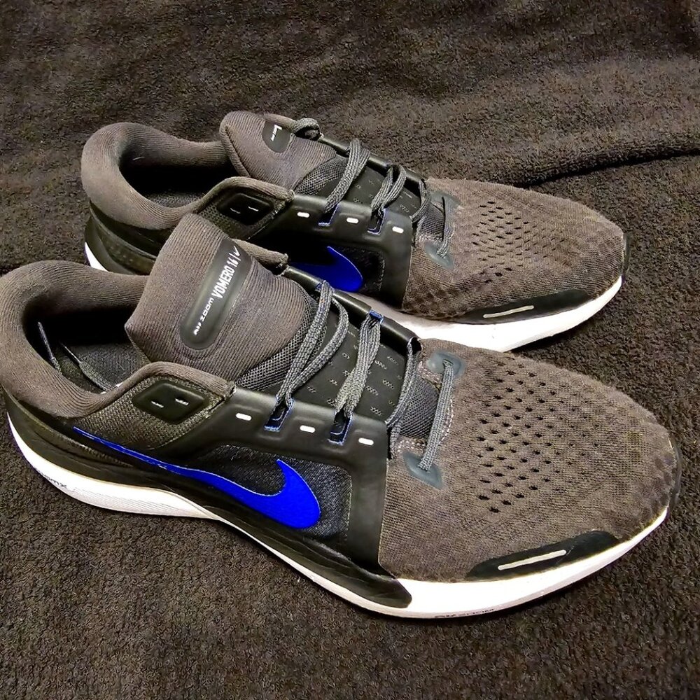 Nike Vomero 16 Men's Road Running Shoes